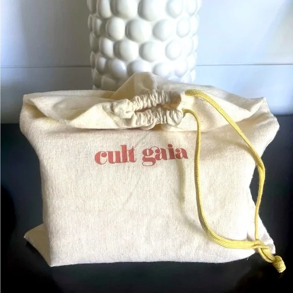 ❗️SOLD❗️Cult Gaia Bubble Pearl Acrylic Clutch - Picture 7 of 7